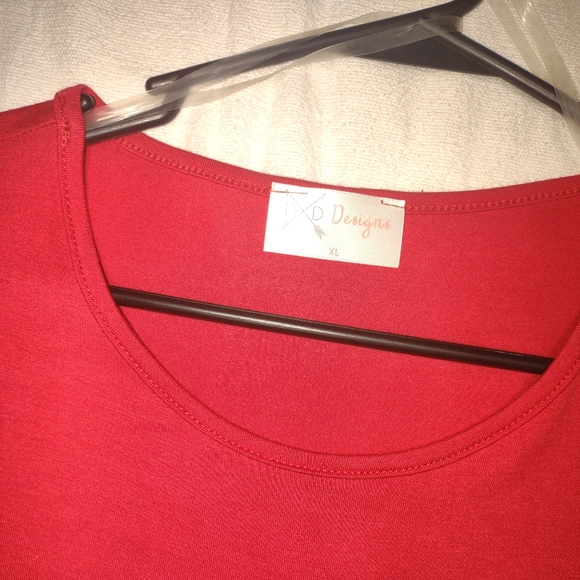 Discount Divas tunic - Picture 2 of 3